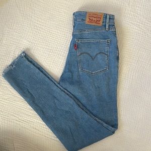 Levi’s 721 High Rise Skinny Jeans